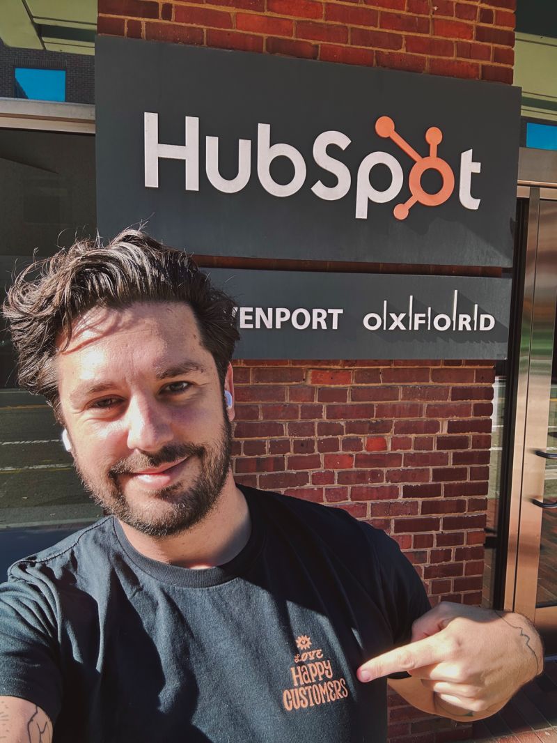 Startups are built on big bets.

Today, a bet we made 11 months ago to go "all in" on a CRM-centric approach to customer onboarding, comes full circle.

We're stoked to announce an official partnership between HubSpot &amp; Arrows, as well as an investment from HubSpot Ventures.