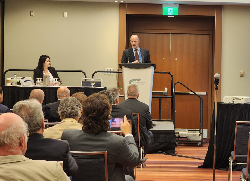CESCO (@centrocesco) on Twitter photo Junto a <a href="/ChilExploReport/">Chile Explore Report</a> finalizamos nuestra participación en #PDAC2023 con el seminario "Chile: Continuous Success"
Conoce más sobre este evento aquí: cesco.cl/2023/03/08/ces… Junto a <a href="/ChilExploReport/">Chile Explore Report</a> finalizamos nuestra participación en #PDAC2023 con el seminario "Chile: Continuous Success"
Conoce más sobre este evento aquí: cesco.cl/2023/03/08/ces…