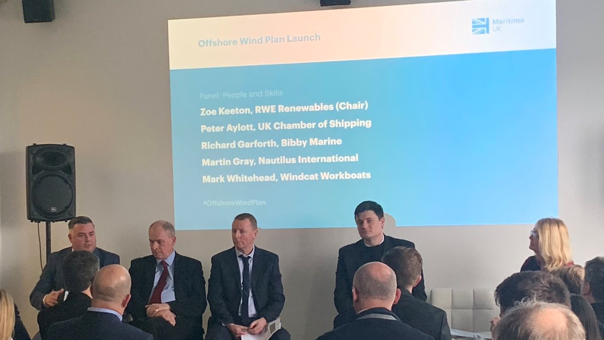 Our first panel discussion included colleagues from @RWE_UK @ukshipping @BibbyMarine @nautilusint & @windcatworkboat who talked about the best ways to create quality career pathways into the offshore wind sector #OffshoreWindPlan #MaritimeUK