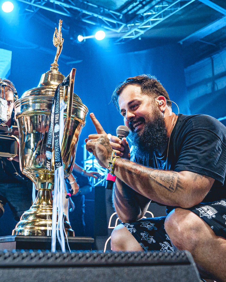 @PapoMcArg Campeón de la Temporada 4 de @fms_argentina 
.
.
@gonnagoprod @urbanroosters #godymex #buenosaires #subitealapaponeta #fms #freestyle #rap #hiphop #batalladegallos #fotorock #livemusicphotography #megafotook #audioloveofficial #musicphotography