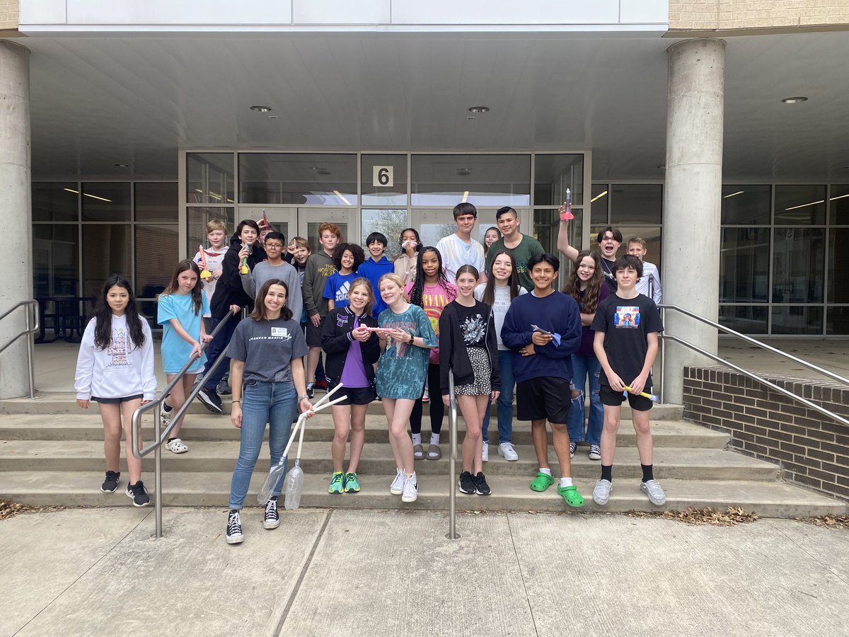 smgerberding's tweet photo. Fun Day learning about engineering and building stomp rockets ! Thank you Abby Caslin with Lockheed Martin for working with our GT and Avid students!  @TimberviewMS  @KellerISDAdvAca https://t.co/qxs57tS06S
