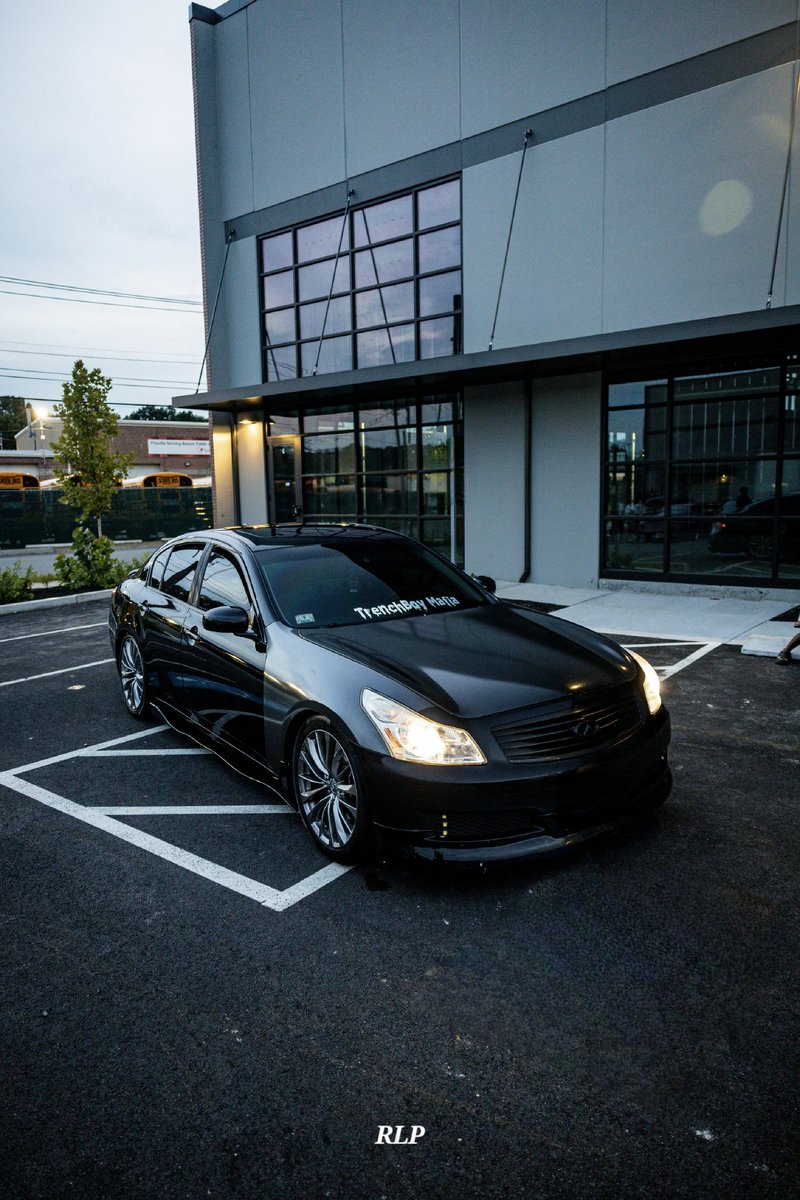 redlinesproject's tweet image. 50th Shoot Of 2022

📸 @redlinesproject 
REDLINESPROJECT.COM 
Car: @INFINITIUSA 

#Infinti #G35 #Infintig35 #jdm #luxury #sportscars #V6 #stance #low #canon #photography #potd #wednesday #goodmorning #blackphotographer #rt #cars #black #moody #mood #Boston