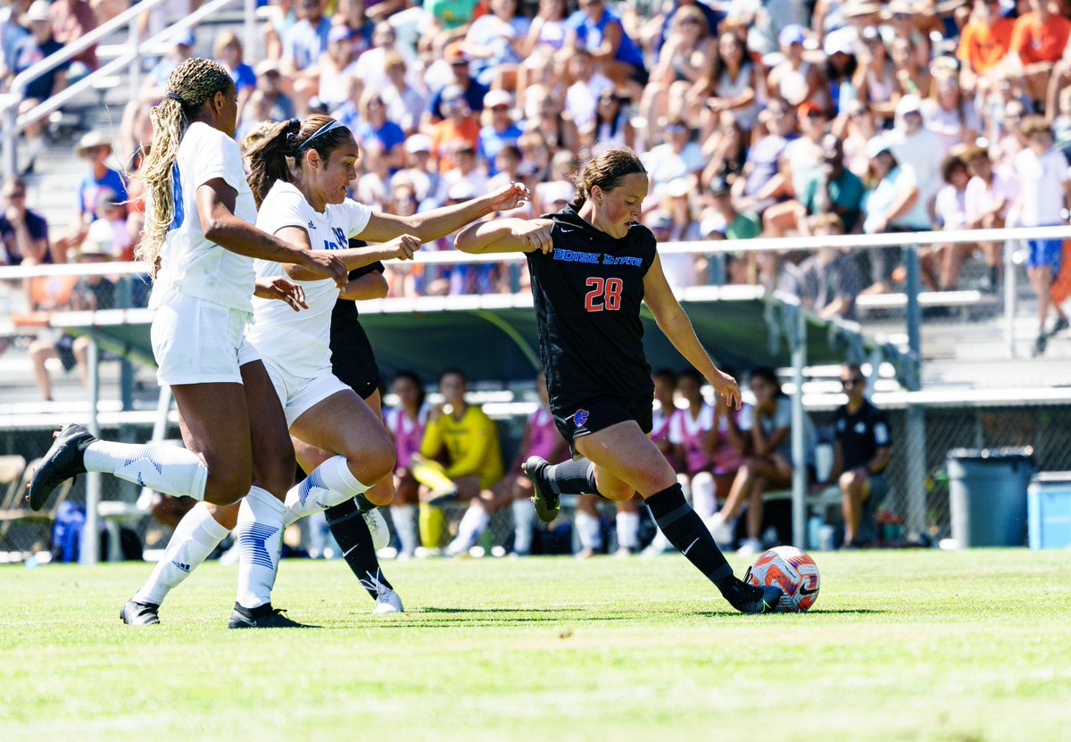 BroncoSportsSOC's tweet photo. ๐ก๐ฎ๐ฌ๐ธ๐ป๐ญ ๐๐ธ๐ธ๐ด ๐ก๐ฎ๐๐ป๐ฒ๐ฝ๐ฎโ๏ธ
@HaydenWilsey's 8โฃ goals last season were the most scored by a freshman since Erica Parks in 2009 ๐
#BleedBlue | #WhatsNext https://t.co/RpYRpiMsdP
