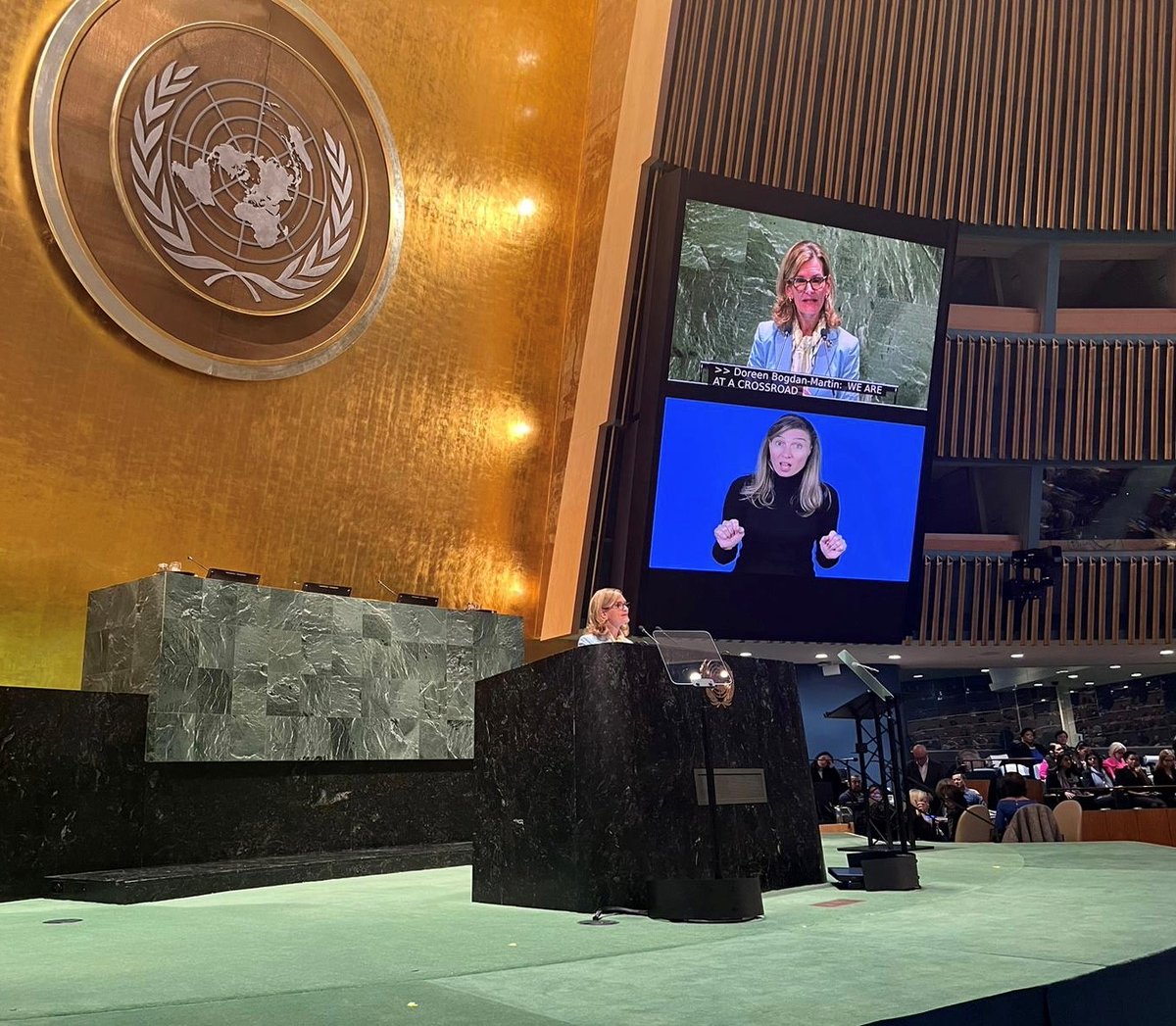 ITUSecGen's tweet photo. We have a unique opportunity to ensure #GenderEquality happens in our lifetimes.
It is in our power to make digital technologies + innovation truly work for everyone.
Together let’s deliver on the potential of digital tech for all women and girls around the world.
#CSW67 #IWD2023 https://t.co/H3AGmTyn6f