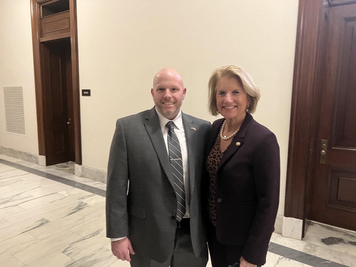 Thank you to <a href="/SenCapito/">Shelley Moore Capito</a> for taking the time to connect with #EMS leaders today! We appreciate your tireless support! @jcambulance <a href="/WVEMSCouncil/">WVEMS Council</a>