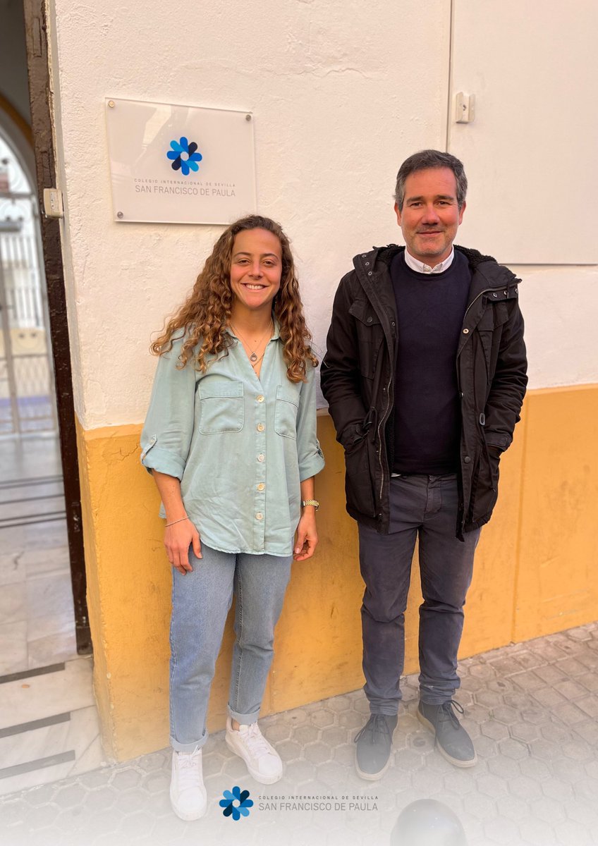 SFPaulaColegio's tweet photo. ⚽ Los alumnos de Y5 de PEP están trabajando en un proyecto sobre la igualdad de género en el mundo del deporte, y específicamente del fútbol. Para ello han entrevistado a Dña. Matilde Fidalgo, futbolista profesional. Agradecemos a @josemgarcianole por hacerlo posible https://t.co/jgOt827haZ