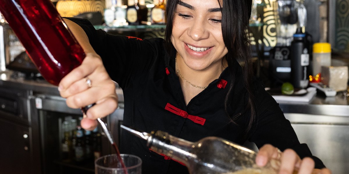 PFChangsCareers's tweet photo. Every day we are grateful for the talented, driven, and innovative women that make up who we are at P.F. Chang’s. Happy #InternationalWomensDay. https://t.co/tLtj95MOYC