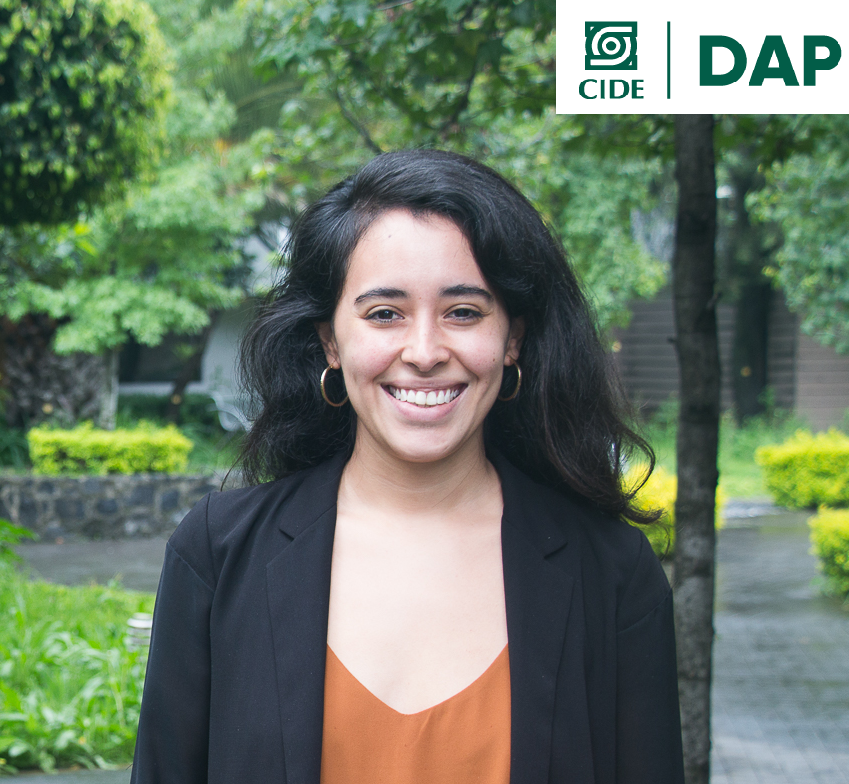 CIDE_DAP's tweet photo. #PerfilesDAP| La Dra. Samantha Ortiz Casillas (@ortizcsam) es profesora investigadora de la DAP.
Imparte los cursos de Teoría de la Organización en la @CIDEMAPP, así como Teoría Organizacional y Seminario de Métodos de Investigación II en el @DPP_CIDE. https://t.co/n7LiSmbvUw