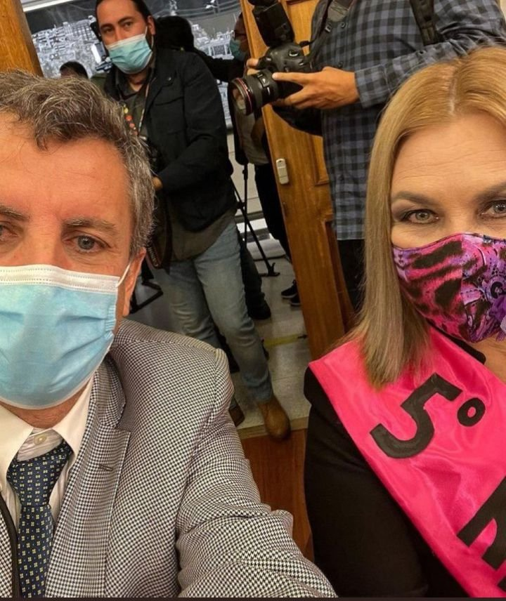 fotohistoriacl's tweet photo. La reforma tributaria se cayó gracias a PAMELA JILES, que junto a Viviana Delgado y Mónica Arce (arrastrada por Jiles), decidieron salir de la sala y NO VOTAR. 

Con sus votos, se aprobaba la reforma tributaria. https://t.co/y69CVJNs67