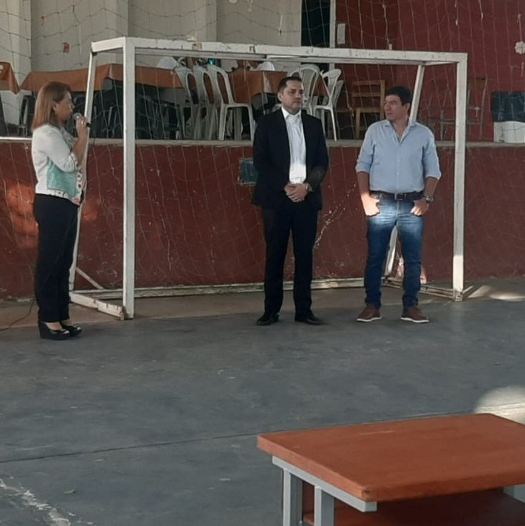 JesusLaraPy's tweet image. Gracias al director Luis Bello, al intendente @nenechopy y a las queridas directoras y profes por abrirnos las puertas de sus instituciones.

#JesúsLaraConcejal 
#ZeballosCueAvanza 
#Educación