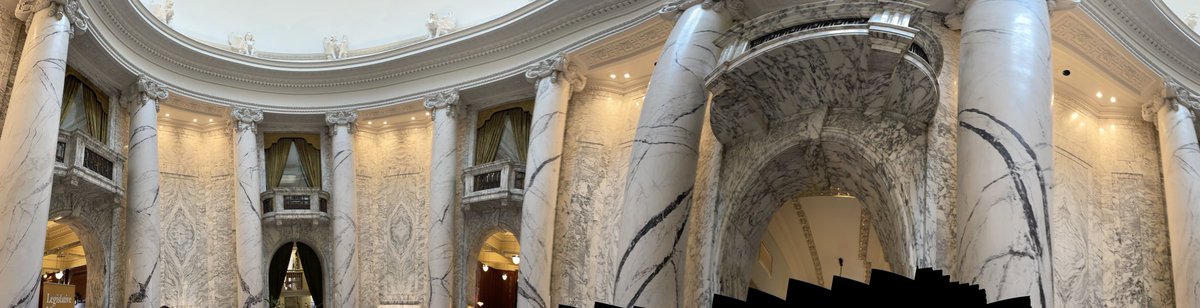 Thank you <a href="/KahlonRav/">Ravi Kahlon</a> for organizing the private tour of Legislature’s Library 😃👍🏼