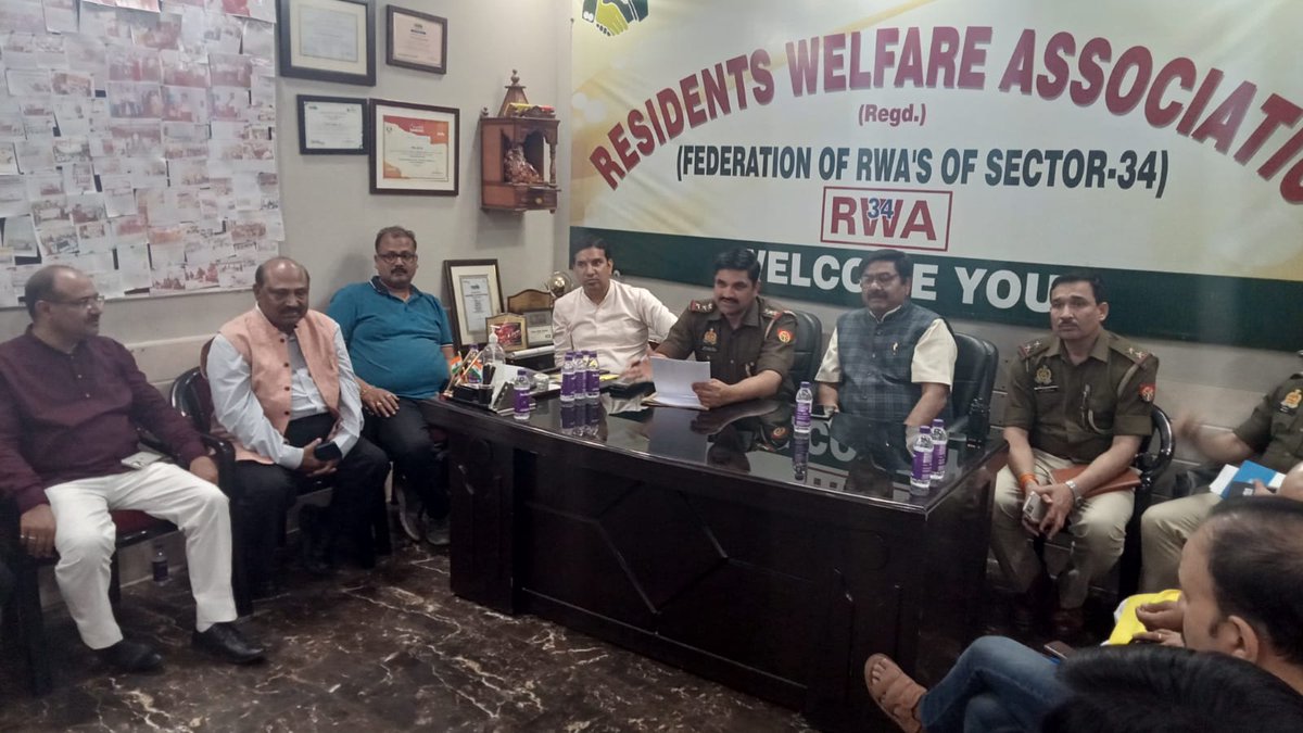 Was happy to dedication of cops in Noida, from holding multiple meetings with different bodies followed by extensive patrolling n deputation of cops at function sites. Thanks <a href="/CP_Noida/">CP Noida</a> for ensuring safe n joyous Holi <a href="/noidapolice/">POLICE COMMISSIONERATE GAUTAM BUDDH NAGAR</a> <a href="/jtcpnoidaHQ/">Jt.CP HQ Noida</a> <a href="/ADCPNoida/">Additional DCP Noida</a> <a href="/coprajaneesh/">ACP RAJNEESH , LUCKNOW 🇮🇳🇮🇳</a>