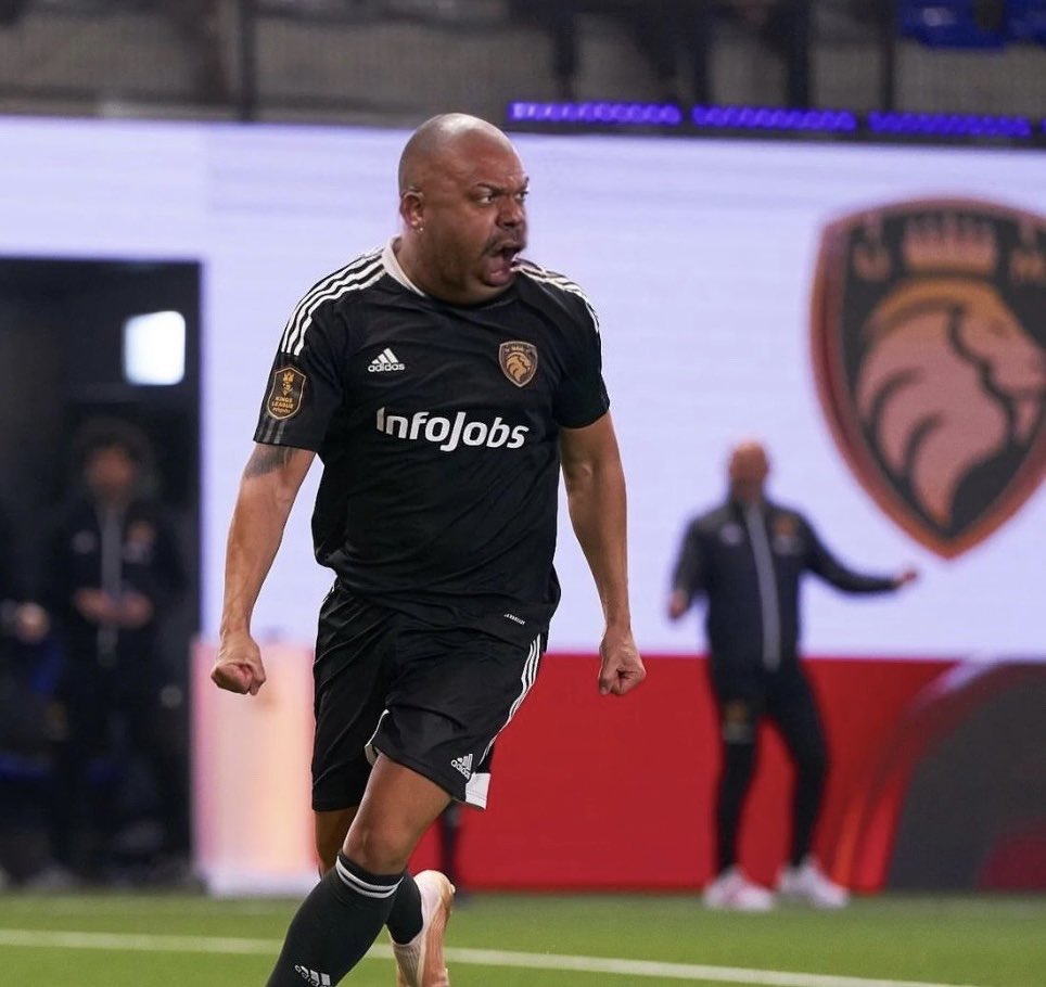 Si el PSG remonta y Messi mete gol regalará FIFA points a quien le de RT y Fav a este tweet.