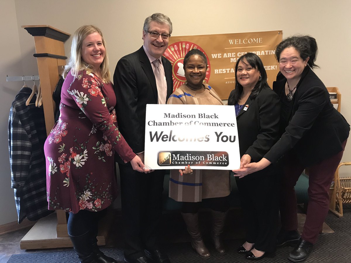 SBA_Wisconsin's tweet photo. On #InternationalWomansDay, @SBAgreatlakes visited The Madison Black Chamber to talk about Black #smallbusiness growth and success. @usblackchambers #CommunityNavigator https://t.co/woE0ScB9Fq