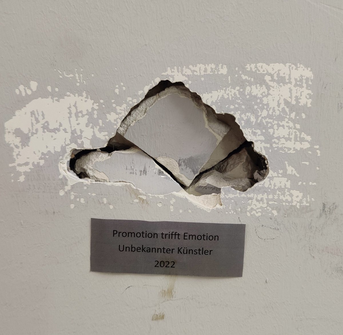 Just a wall in <a href="/UniKonstanz/">Universität Konstanz</a> (Promotion meets emotion
 unknown artist 2022)