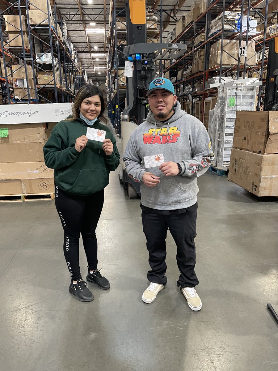 ⁦<a href="/KC_8617/">Kelly Clark</a>⁩ ⁦<a href="/TCampHD/">Troy Campbell</a>⁩ ⁦<a href="/StephFerrellTHD/">Stephanie Ferrell</a>⁩ ⁦<a href="/FaryalAhmed20/">Faryal Ahmed</a>⁩ ⁦<a href="/KiernanTamara/">Tamara Kiernan</a>⁩ ⁦<a href="/AlynBowman/">Alyn Bowman</a>⁩ Thank you associates from Outbound Cierra and Jose for supporting Bulk Sort and driving MHE (reach) with excellent results on safety observations 👏🏼👏🏼💯😊