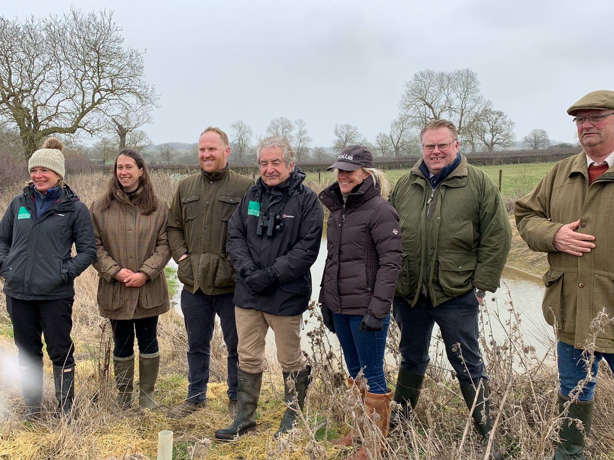 NFUtweets's tweet image. NFU President @Minette_Batters &amp;amp; DG @terry_NFU hosted @NaturalEngland Chair @TonyJuniper &amp;amp; CEO @MarianSpain today with @English_Farmer in Leicestershire, to discuss food security, nature, carbon &amp;amp; approaches toward good outcomes through successful &amp;amp; sustainable farm businesses 👏