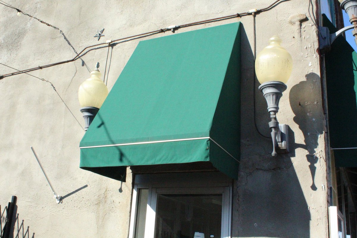 BraydonCourtne2's tweet image. @karenmcamp #lightshadows