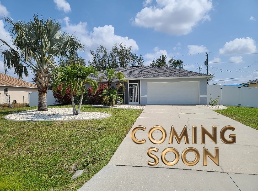 🚨NEW LISTING🚨
New listing coming soon to #CapeCoralFL!!
🏡3 bed, 2 bath, PLUS a den🏡
🔥Only $370,000🔥
Call/Text for more info!
239-898-0720
#SouthwestFlorida #SunshineState #CapeCoral #CapeCoralRealEstate #HouseHunting #WantToMove #HomeSweetHome #DreamHome #CurbAppeal