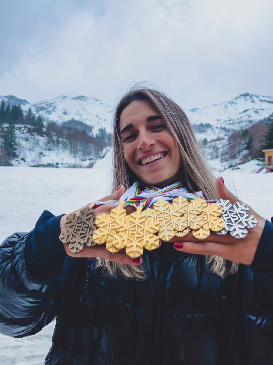 Belle journée à toutes les femmes du monde qui se sont battues et se battent encore pour nos droits, nos valeurs, notre parole, qui nous inspirent et qui nous prouvent que RIEN n’est impossible pour une femme. 💓💃🏻