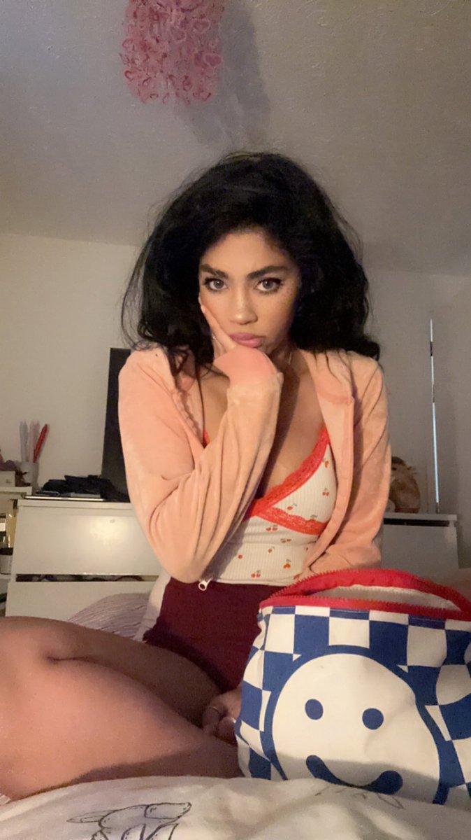 SUNPI🍄 on Twitter: "Feeling a little unwell but forcing myself to