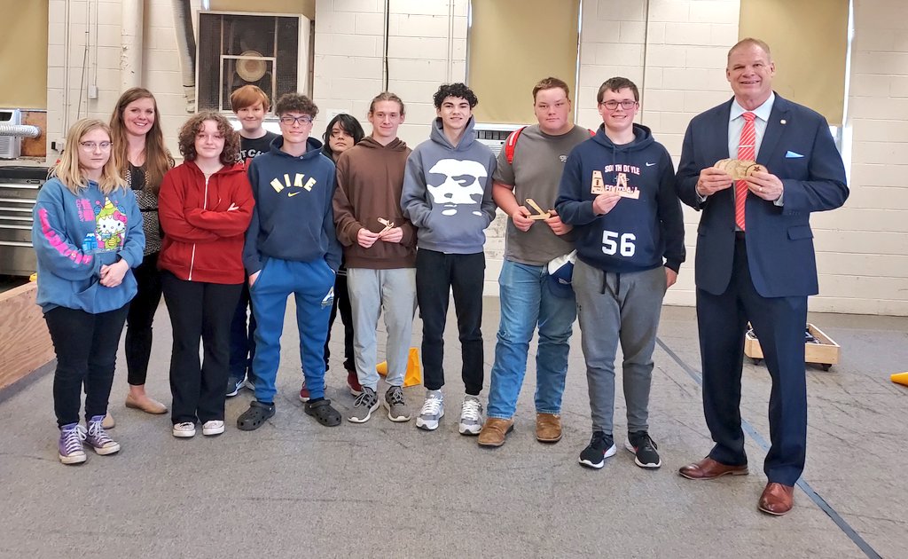 Glenn Jacobs tweet media