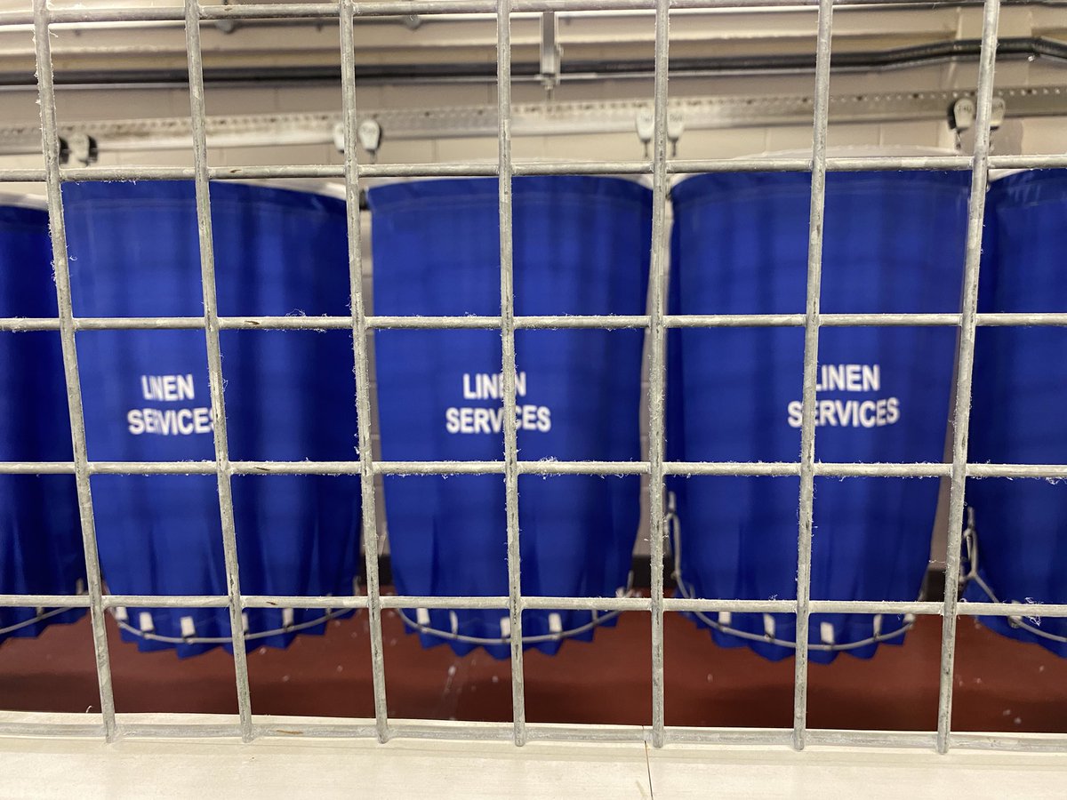 The most fantastic visit to see our Non Clinical Support colleague teams at 5 Oaks today! Laundry, Sterile Services and Stores do so much for patients and colleagues in HCS all day, all year round. Wow! Thank you for being part of #teamhcs ! ⭐️