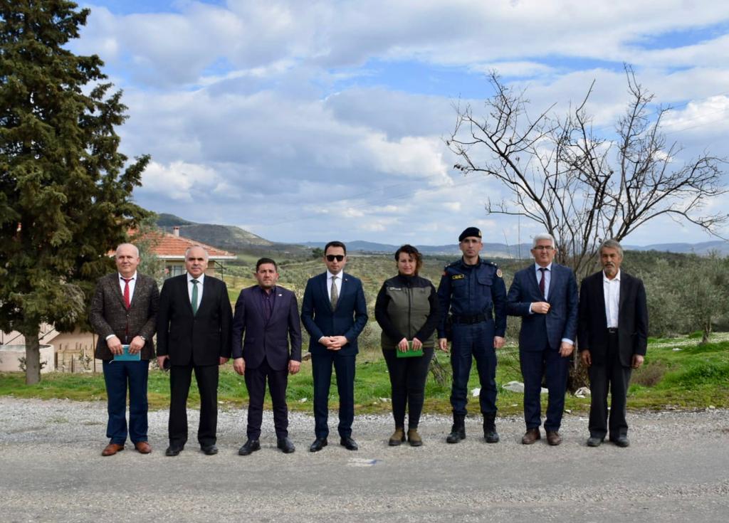 koprubasi45's tweet photo. Kaymakamımız Sayın Görkem NALÇACI mahalle ziyaretlerine devam ediyor

Sayın Kaymakamımız, daire amirleriyle beraber Gündoğdu ve Killik Mahallelerimizi ziyaret ederek vatandaşlarımızla bir araya geldi 

Mahalle sakinleriyle sohbet edip kendilerinin istek ve taleplerini +++ https://t.co/Kq6ON9gyfJ