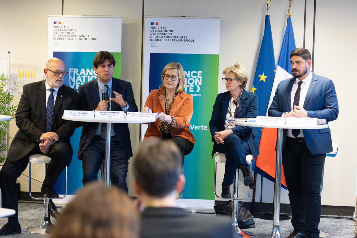 BBuffault's tweet image. Industrie verte : point - devant la presse et les ministres @BrunoLeMaire et @RolandLescure - sur les travaux en cours réalisés sous l’égide de @guillaumekasba par les parlementaires et les chefs d’entreprises. Déjà plus de 200 auditions !

Proposition de mesures fin mars. 🚀🇫🇷