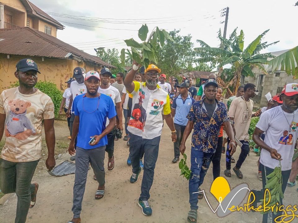 DanagogoWB's tweet photo. YPP RALLY @ABONNEMA TOWN TODAY!
#Danagogowenikebriggs
#ForABetterTomorrow
#Youngprogressiveparty
#capableandreliable
#servicetothepeople
#youthgovernor
#votewisely
#gubernatorialelection
#Riversstatepolitics
#March112023. https://t.co/qn9n48wxFY