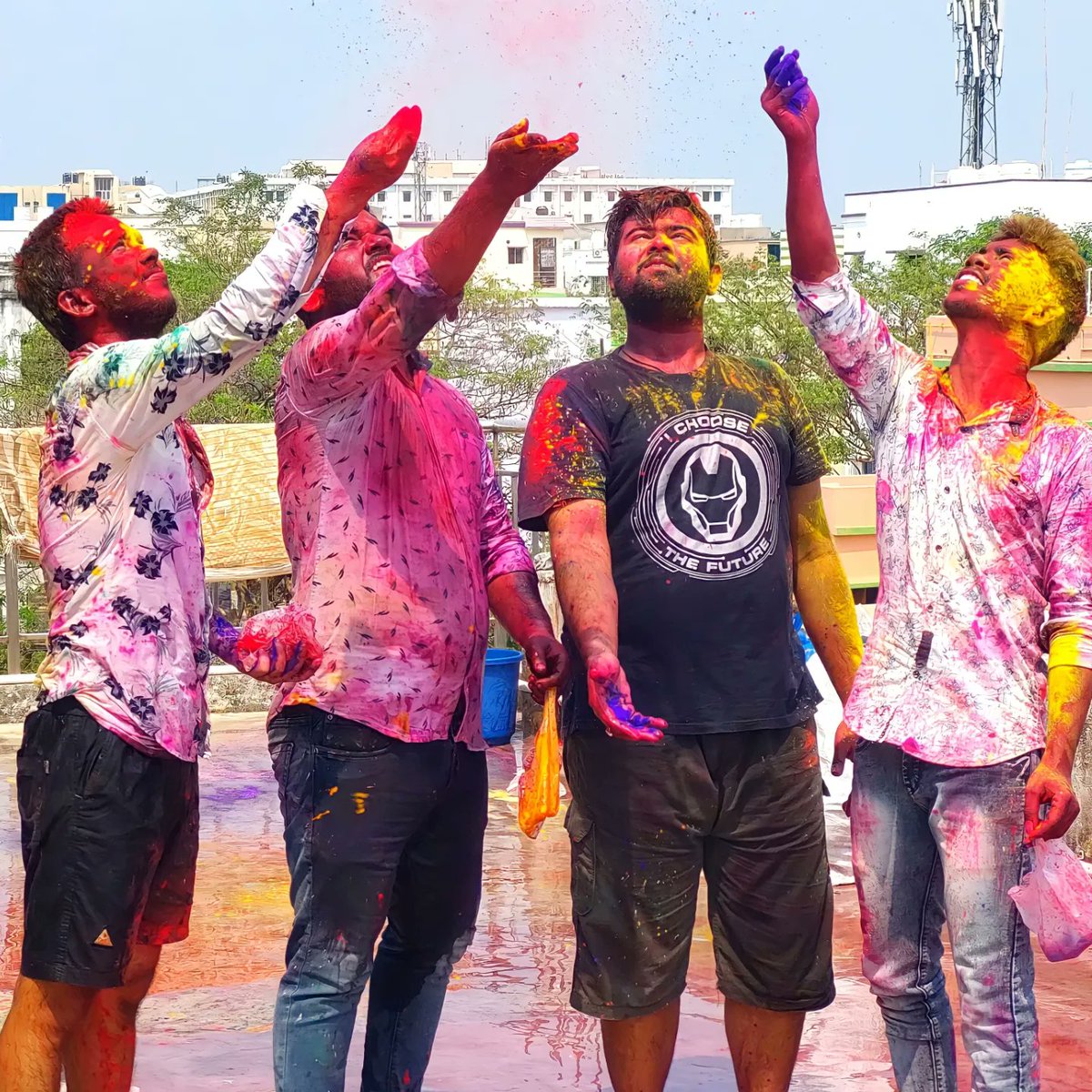 Bhabesh_2001's tweet photo. Best memories forever ♾️
#friends 
#Friendship_is_Magic 
#Holi 
#Holi2023 
#HoliFestival https://t.co/LDvHwoeJPB