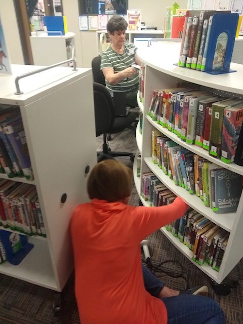 AISD_Libraries's tweet photo. You know we are getting close to the end of the year when it is inventory time!  Blessings on these two volunteers, Sherry Vaughan and Linda Perkins, as they work on the Purcell Elementary School  shelves.  Find a place to volunteer in your library!  #PowerUpAISD https://t.co/jXV7KqwyeC