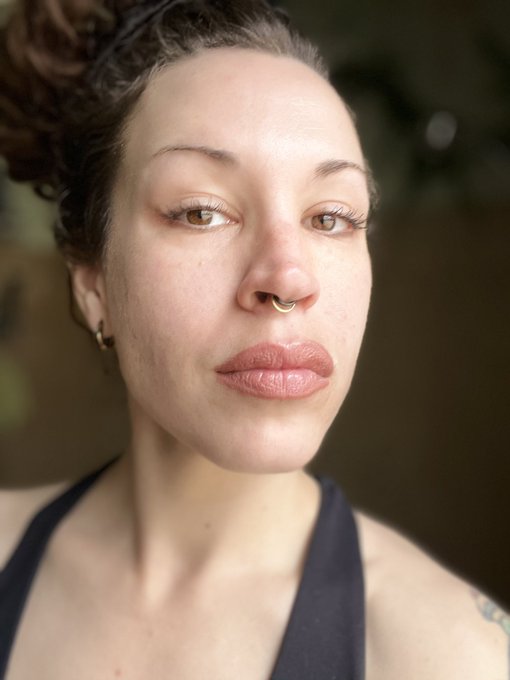 No filter, no foundation, no Botox, no fillers. Natural me in natural light.  🌞 Am I MILF status yet<a href="/tag/fetishmodel"class="tags"><span>#fetishmodel</span></a><a href="/tag/customvideos"class="tags"><span>#customvideos</span></a><a href="/tag/tickle"class="tags"><span>#tickle</span></a><a href="/tag/bellyfetish"class="tags"><span>#bellyfetish</span></a>