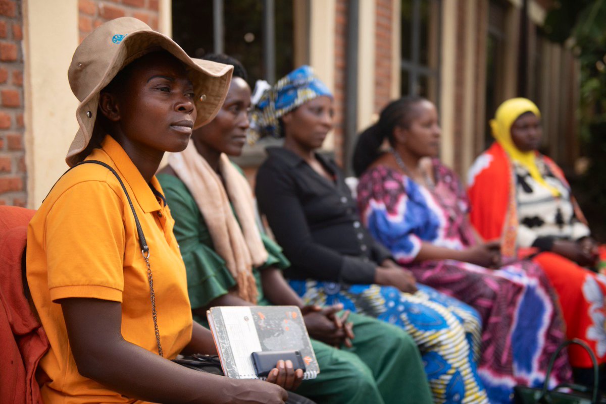 Amazing to hear how women in <a href="/RubavuDistrict/">Rubavu District</a> are using <a href="/FAO/">Food and Agriculture Organization</a>'s #Digital applications to do e-commerce and #ClimateSmartAgriculture. 

<a href="/FAORwanda/">FAO in Rwanda</a> Rep <a href="/CoumbaDSow/">Coumba D. Sow</a> joined by <a href="/WFP/">World Food Programme</a>'s <a href="/AhmareenKarim/">Ahmareen Karim</a>  and <a href="/IFAD/">International Fund for Agricultural Development</a> Country Director <a href="/RasDagmawi/">Dagmawi Selassie</a> to celebrate #IWD2023 with empowered women.