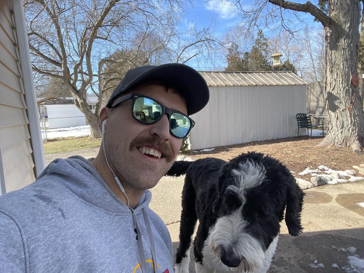 CoachParker's tweet photo. The snow โ๏ธ melting on my lawn is nature's way of saying โyour grass was uglier than you thought.โ #MeltedMess #SpringCleanup https://t.co/kmsHCOKIru