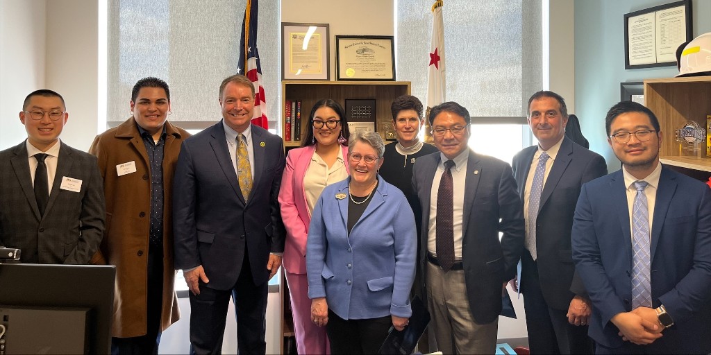 Thank you Assemblymember <a href="/Damon_Connolly/">Damon Connolly</a> for meeting with <a href="/SFSU/">SF State</a> President Lynn Mahoney and Associated Students to discuss investment in <a href="/CalState/">The CSU</a> workforce, graduation initiatives, closing the equity gap and critical capital renewal. @StandWithCSU