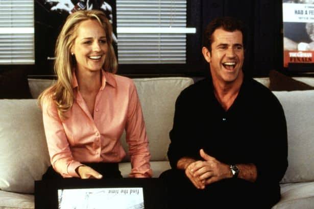 Academy Award winners Mel Gibson and Helen Hunt in the romantic comedy movie What Women Want, 2000.

Image courtesy of Paramount Pictures

#MelGibson #HelenHunt