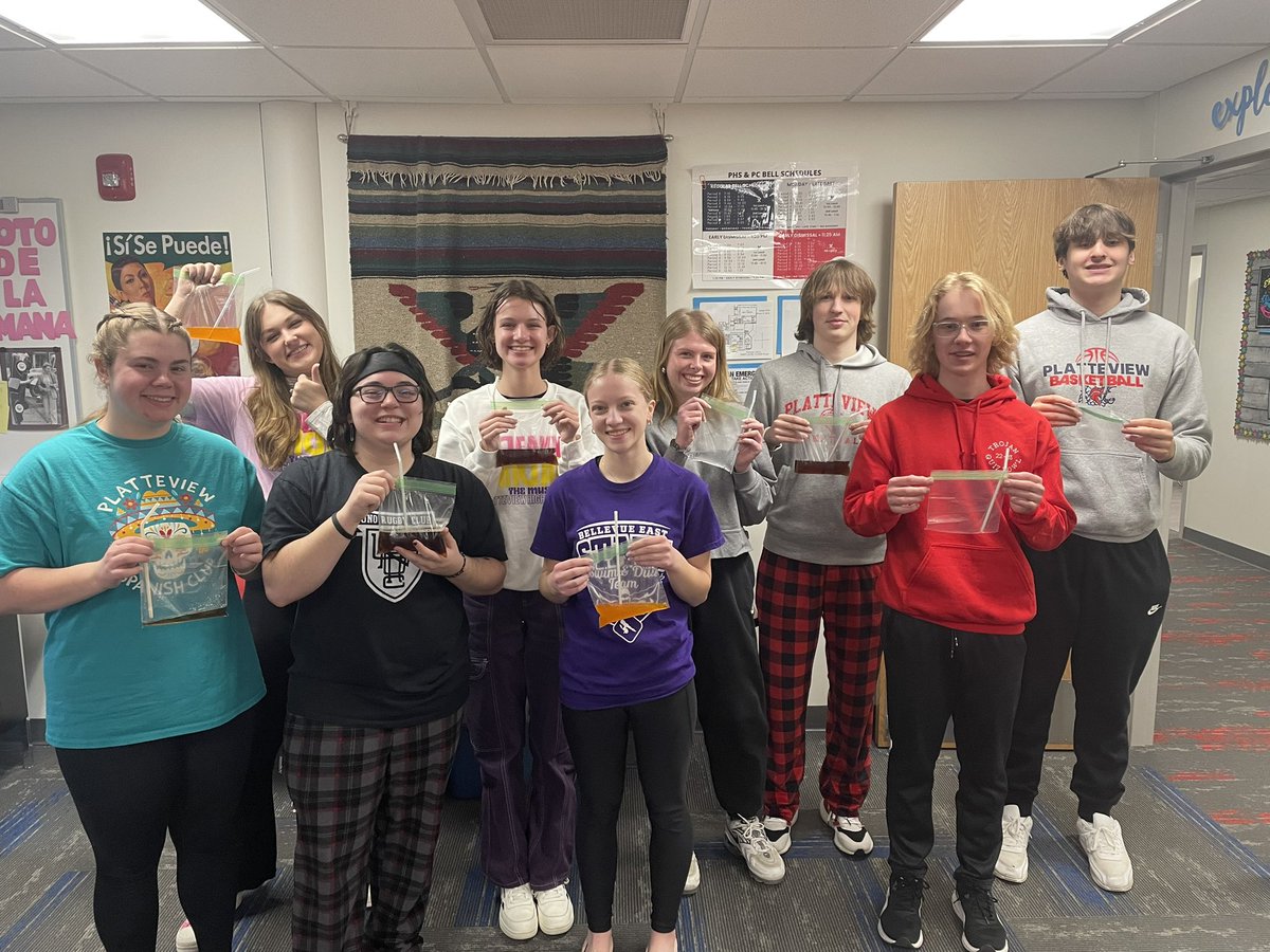 Sra_Ehrke's tweet image. Bebidas in a Bag 🙌🏽@Platteview_HS #español4 #Cultura #gr82batrojan