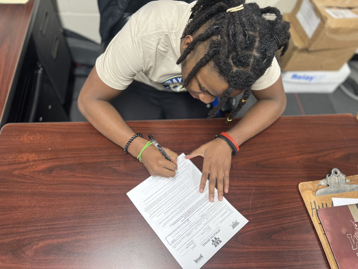 Congratulations to <a href="/OfficialDonald0/">Donald Olusegun</a> !

Committing to <a href="/WBUFootball/">WBU Football</a> ! Excited to see you at the next level! 

<a href="/PanthersHHS/">Hillcrest HS</a> @hs_hillcrest <a href="/dallasathletics/">Dallas ISD Athletics</a> 

#15 #CrestSide #RecruitTheCrest