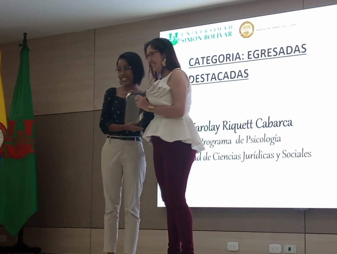 egresados_USB's tweet photo. En el día Internacional de la Mujer fue exaltada nuestra egresada, de Psicología, Karolay Riquett Cabarcas, por su experiencia significativa en su labor profesional, dedicada principalmente a la investigación en el manejo de emociones. Muchas Felicidades!!! Orgullo Unisimón https://t.co/ClLNXyMpd0