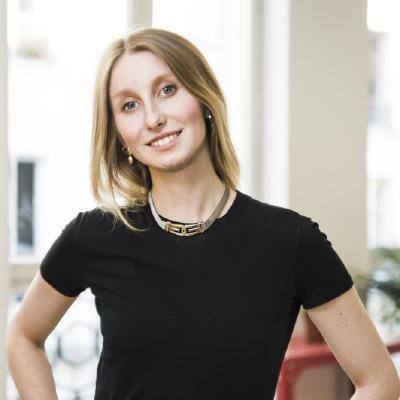 BitMEX's tweet image. Meet @AbbrederisRomy - a member of @wiw3ch and the Founder &amp;amp; Director at @VaduzLight. 

She just launched the first virtual light festival this March 2023✨ #lightart  #artverse #metaverse #nfts.