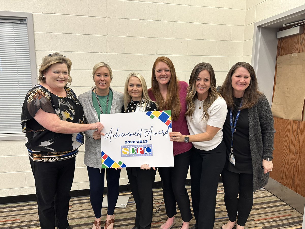 PreisigJessica's tweet photo. Elementary administrators set and exceeded goals during todayβs big communication and collaboration challenge! #bettertogether #engagingtoday https://t.co/jBqFceHwMf