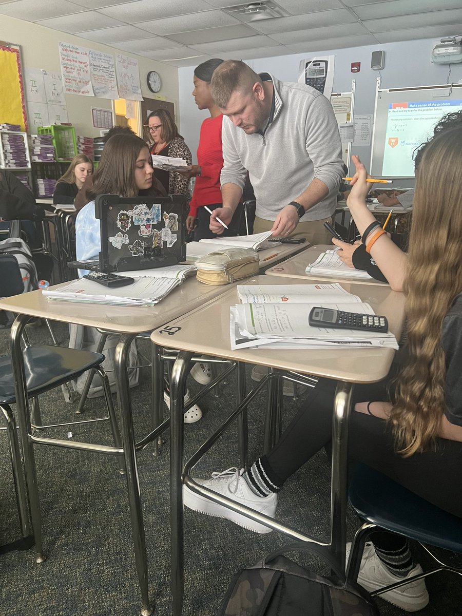 PascarellaLCSD's tweet photo. Wrapping up day 3 of our middle level coaching and comodeling week with @CurriculumAssoc The collaboration and conversation today was 💯. @iReady @MHWhiteMRM @MsD_atLCSD @dziegler15 #LCSDisREADY https://t.co/uG90pasYO3