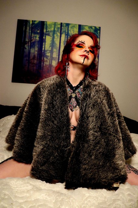 I wasn't born a warrior. I became one when I picked myself back up. #InternationalWomensDay https://t<a href="/tag/internationalwomensday"class="tags"><span>#internationalwomensday</span></a>