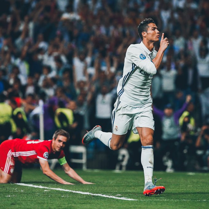 Kedly_jr's tweet image. If Cristiano Ronaldo is the GOAT, like this tweet
