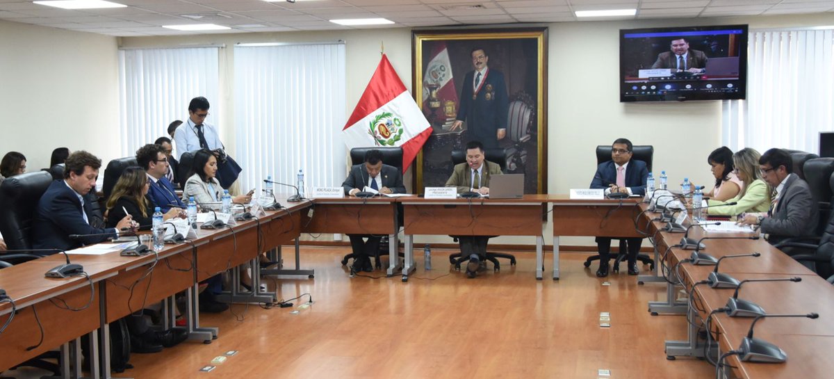 AHORA | El presidente del Indecopi, <a href="/JulianPalacinG/">JULIÁN PALACÍN GUTIÉRREZ</a>, se presenta ante la <a href="/Comitranspor23/">Comisión de Transportes y Comunicaciones 2022-2023</a> del <a href="/congresoperu/">Congreso del Perú 🇵🇪</a> para detallar las acciones realizadas por el Indecopi frente al cese de las operaciones de la aerolínea Viva Air.
