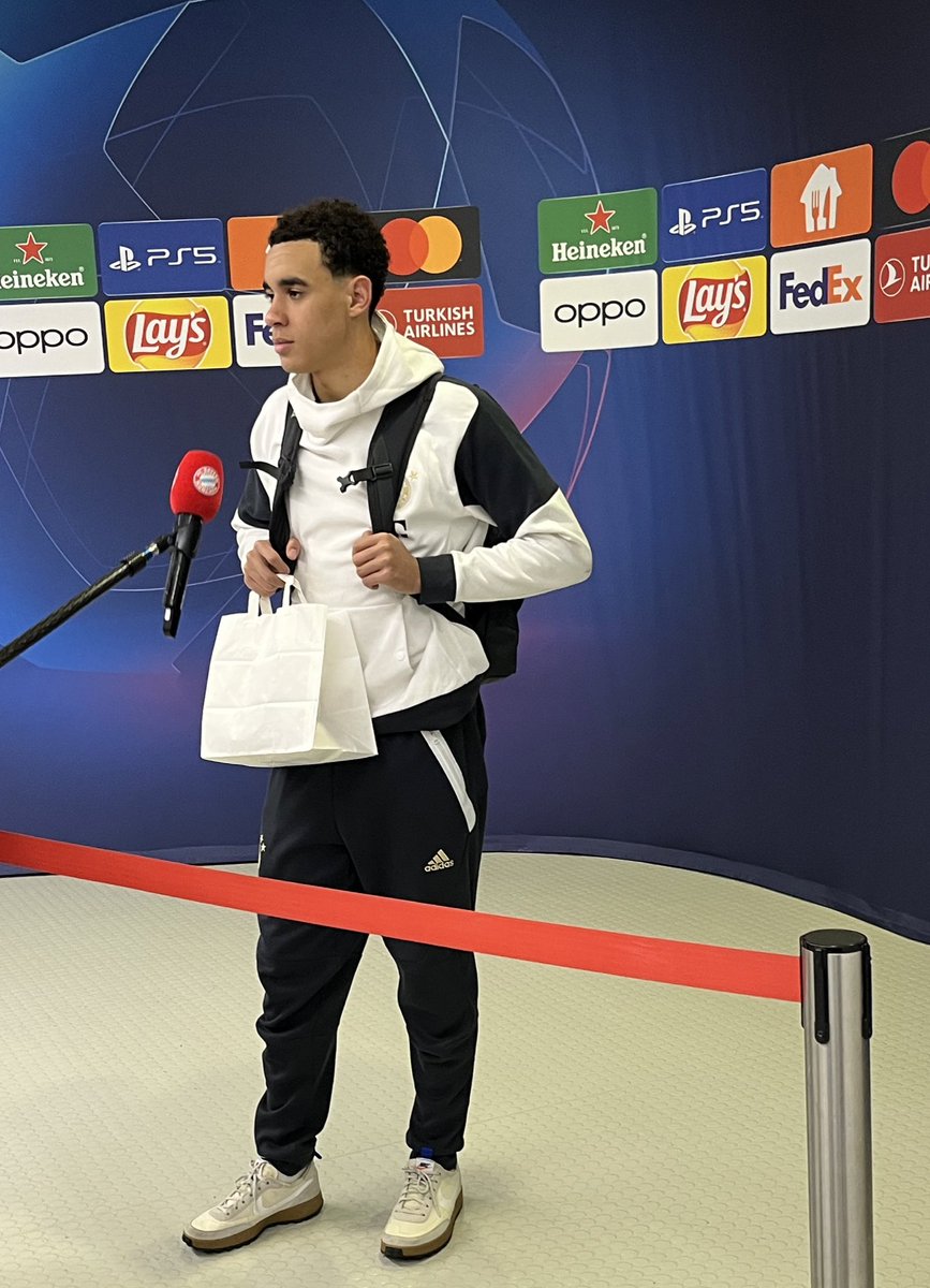 iMiaSanMia's tweet photo. Jamal Musiala: "It was a very, very important win for us. It was crucial to keep the intensity high."

Musiala happy for Gnabry: "We know what qualities Serge has. It was a nice goal, we're very happy about that"

[@kerry_hau] https://t.co/LagHed8zjY