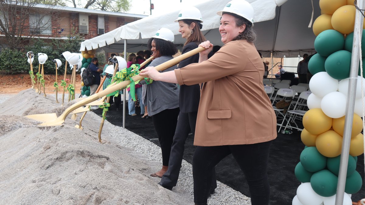 ⚠️New student organization facility alert⚠️

Today we broke the ground for the future home of all registered student organizations! Who's excited for the new space?🙋‍♀️🙋‍♂️