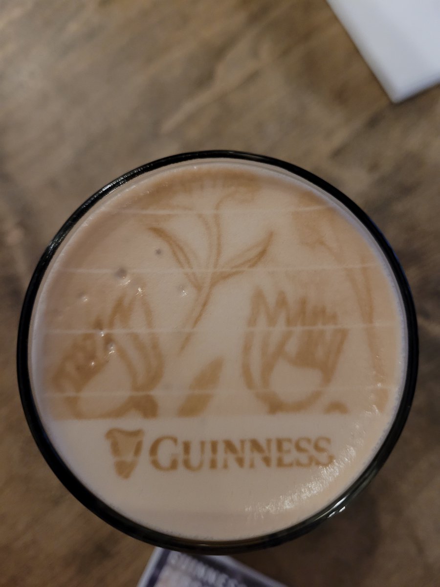 NickMalone7's tweet photo. @Cantwellstavern It's Guinness night. Throw on a rugby shirt and grab a pint! https://t.co/EiMvOHeata