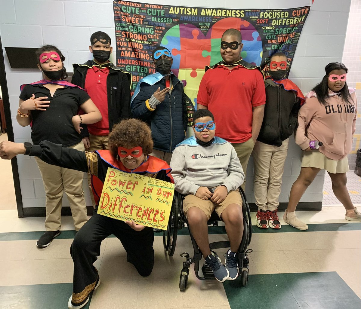 Prin_LangstoHHS's tweet photo. We are so excited to be celebrating #exceptionalstudentsweek and all the great things our teachers do for our kids @PaulDWestMiddle @FultonCoSchools @DrTamaraCandis @GaDOEsped https://t.co/Vn1vfuFB68
